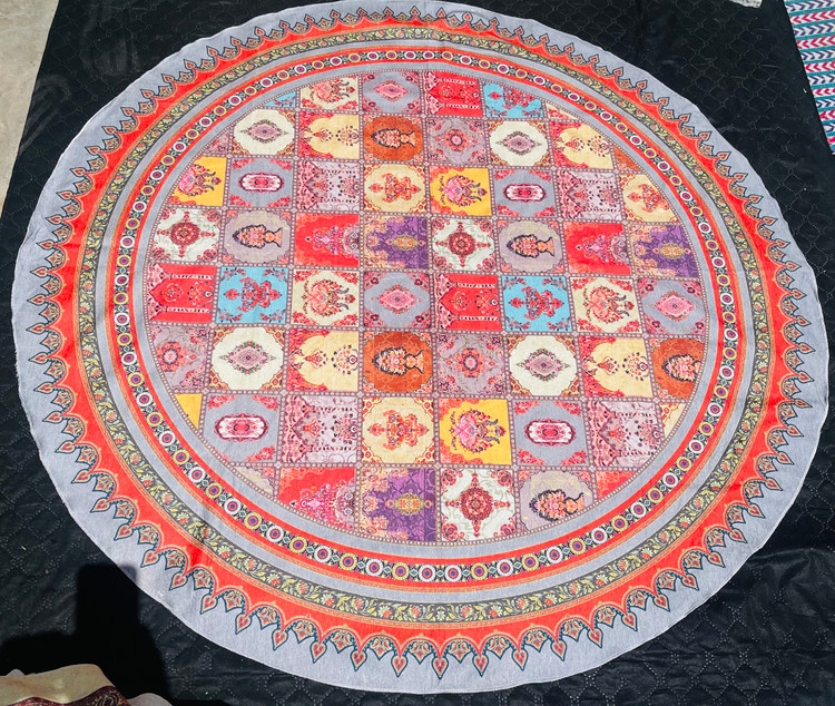رومیزی گرد طرح چهل تیکه قطر ۱۴۰ سانتی